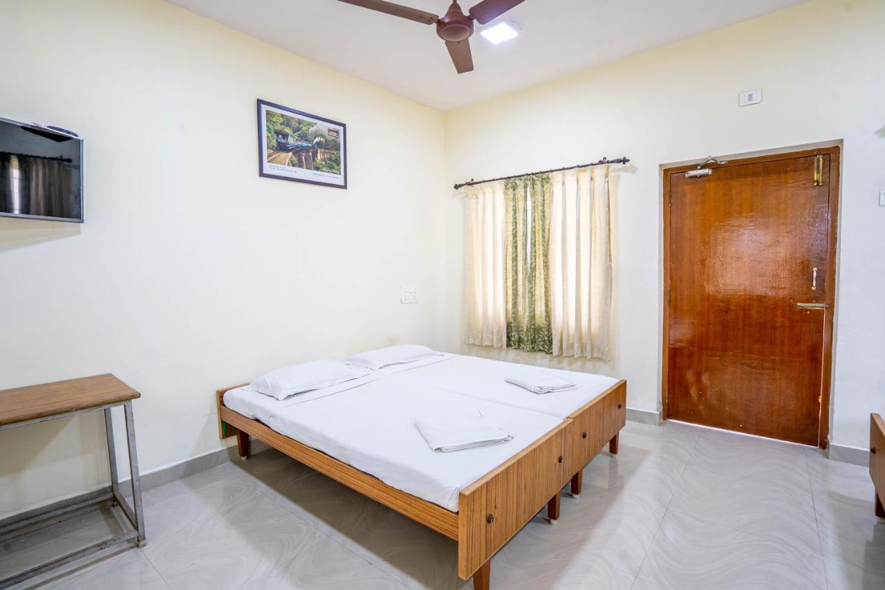Hotel Tamilnadu - Thirukadaiyur Tirukkadaiyur Exterior foto
